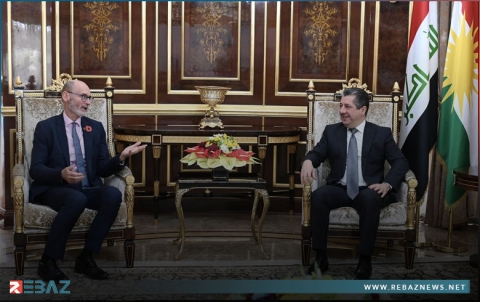 مسرور بارزاني والسفير البريطاني لدى العراق يبحثان سبل تعزيز العلاقات الثنائية مسرور بارزاني والسفير البريطاني لدى العراق يبحثان سبل تعزيز العلاقات الثنائية