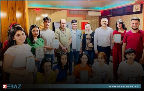 الحسكة.. اتحاد الطلبة والشباب الديمقراطي الكوردستاني - روجآفا يكرم الطلبة المتفوقين