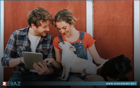 9 أفكار لجلسات تصوير مميزة في عيد الحب.. سطح المنزل أجملها