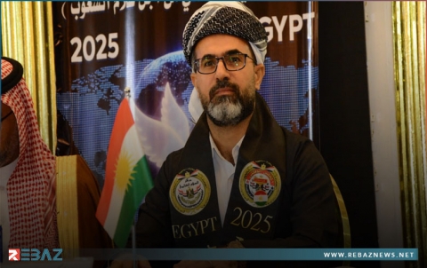 الشاب الكوردي حاكم عادل يطرح الدولة الكوردية في مؤتمر السلام العالمي