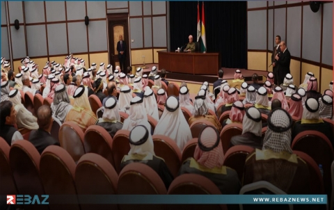 الرئيس بارزاني يستقبل مجموعة من الشيوخ والوجهاء العرب من قضاء مخمور