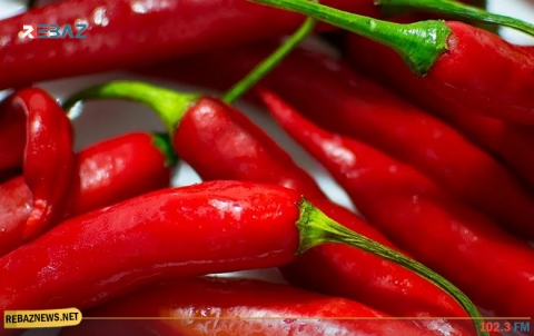 من بينها الفلفل الحار...7 أطعمة تحسن المزاج