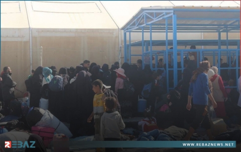 نحو 850 عراقيا يغادرون مخيم الهول باتجاه مخيم الجدعة 