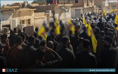 قوات سوريا الديمقراطية تجبر موظفيها على الخروج في مظاهرة منددة للاستهدافات التركية 