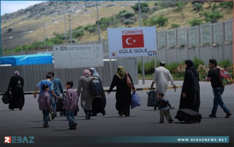 تركيا تتيح للاجئين من حملة الإقامة المؤقتة زيارة سوريا