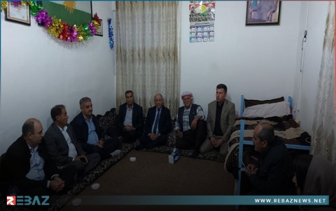 وفد من منظمة دوميز للـ PDK-S يزور عوائل عفرين المقيمين في مخيم دوميز