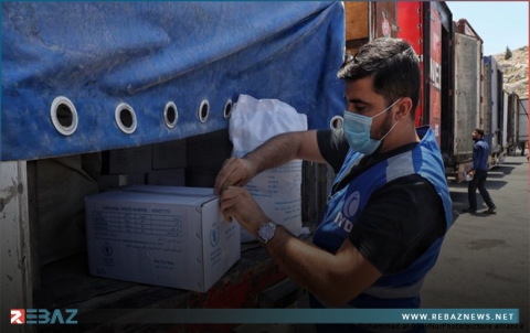أكثر من 40 شاحنة مساعدات دخلت شمال غربي سوريا خلال الشهر الماضي 